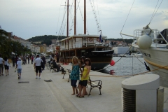 DSC05945_1280x853